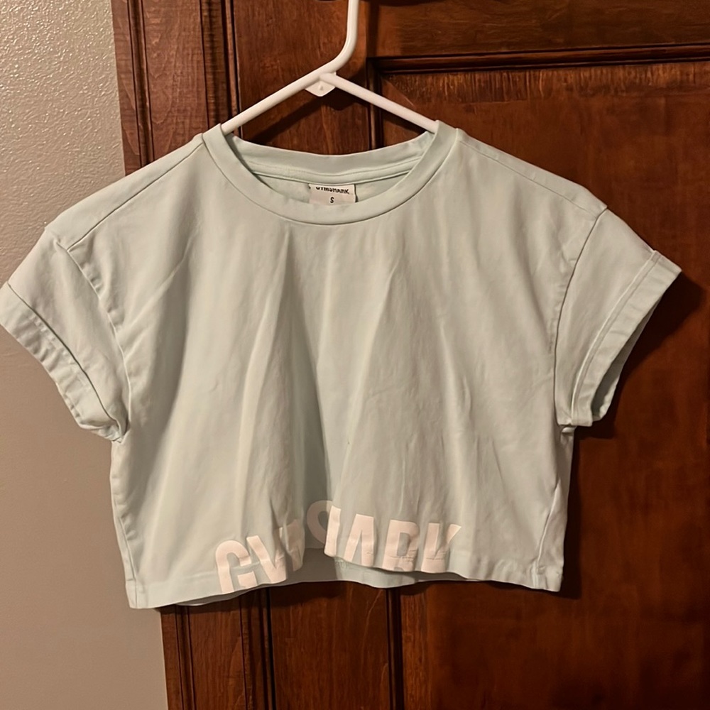 gymshark cropped tee